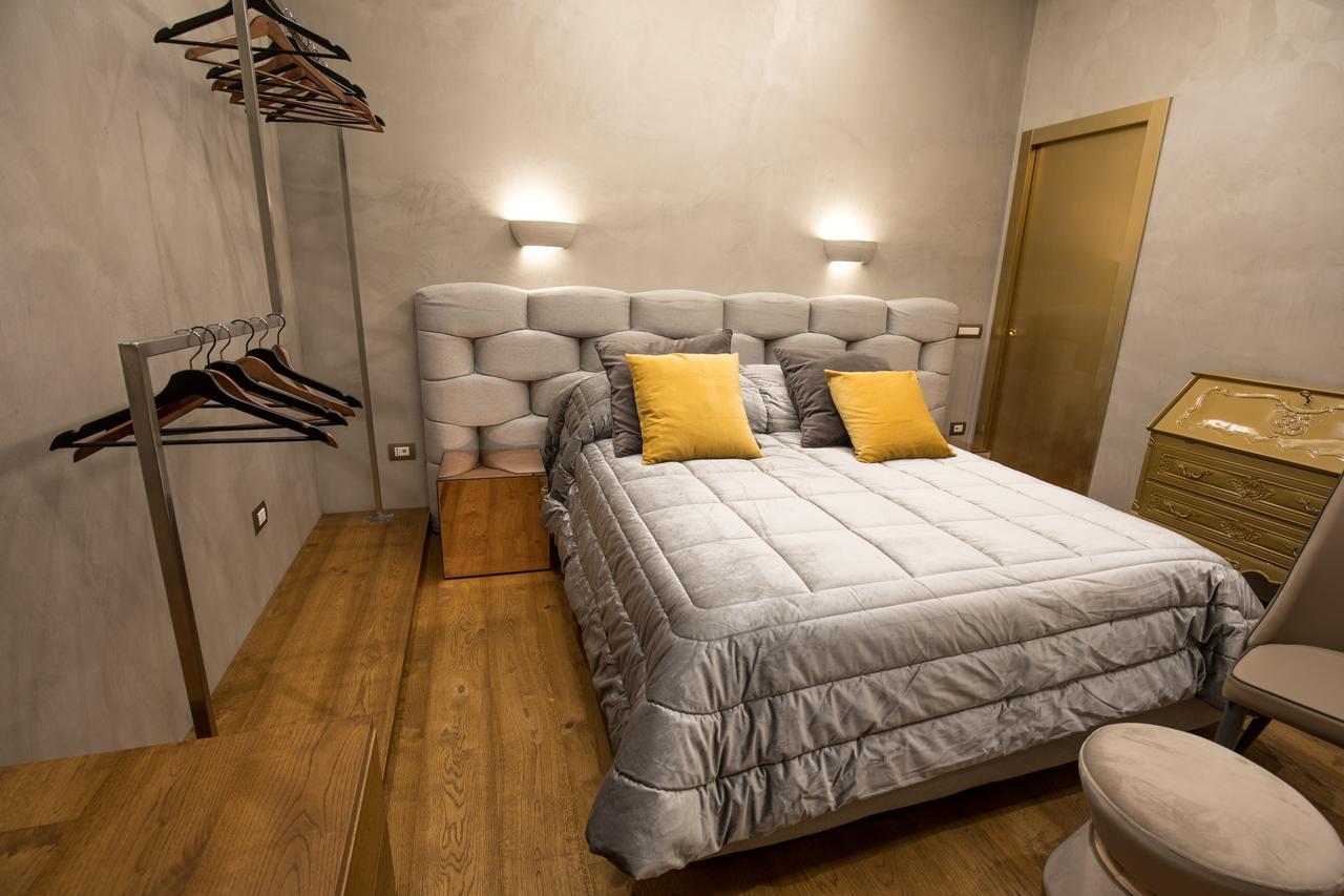 Civico Cinque Home Luxury Apartment Salerno Exterior foto